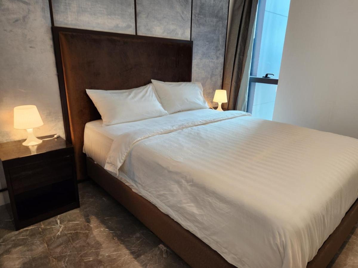 The Platinum 2 Klcc Premium Suite By Reluxe Kuala Lumpur Exterior photo