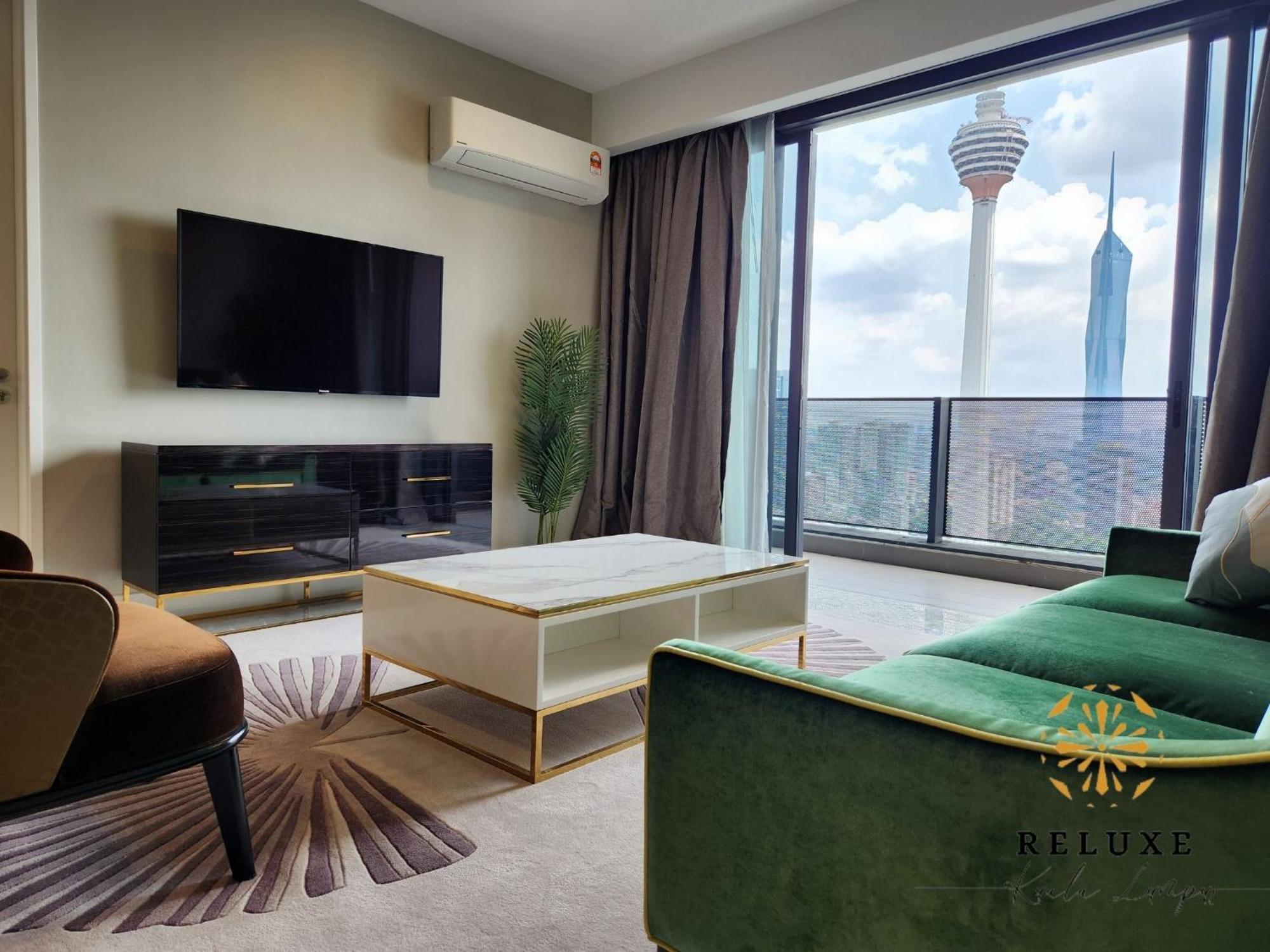 The Platinum 2 Klcc Premium Suite By Reluxe Kuala Lumpur Exterior photo