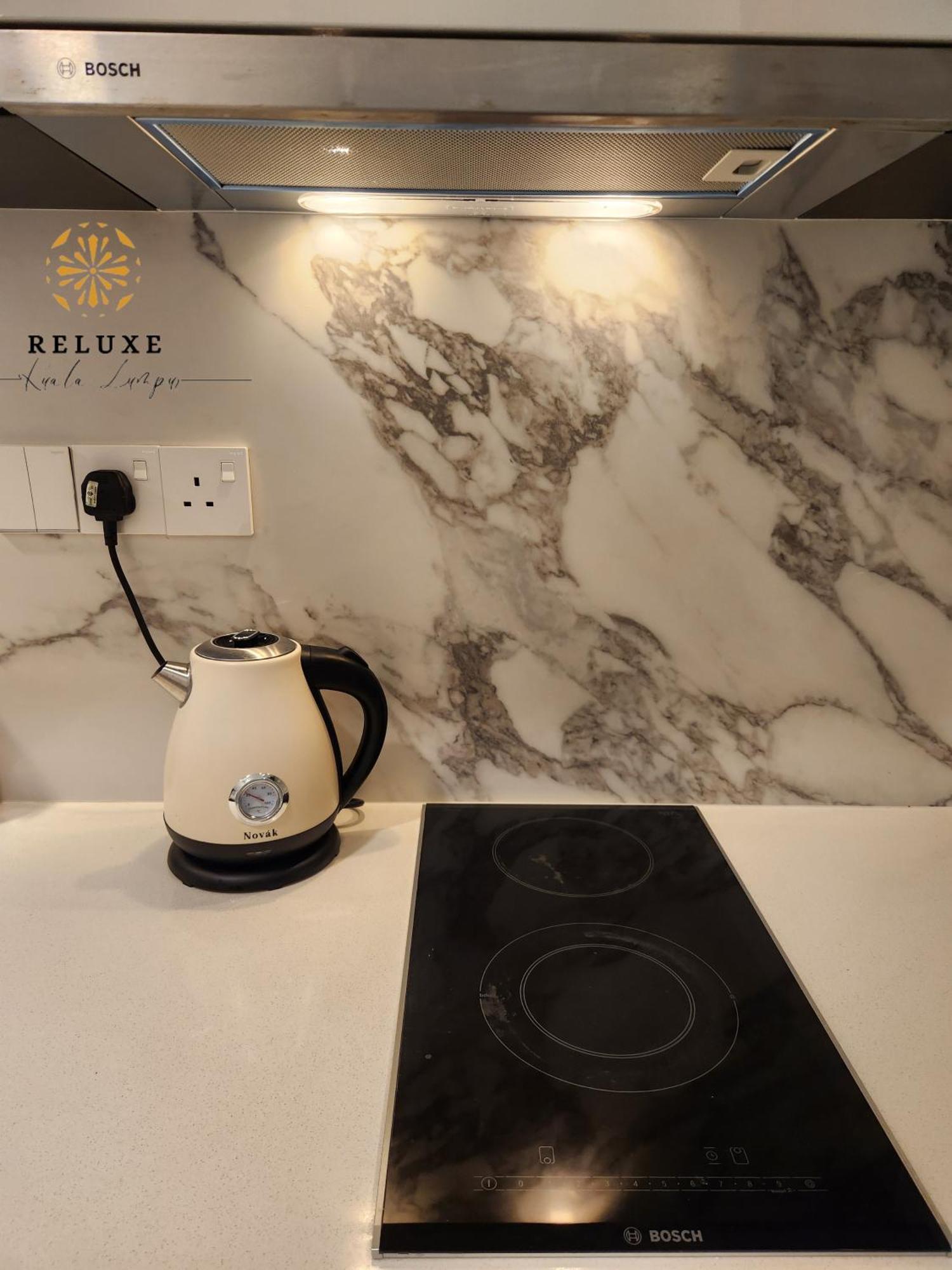 The Platinum 2 Klcc Premium Suite By Reluxe Kuala Lumpur Exterior photo