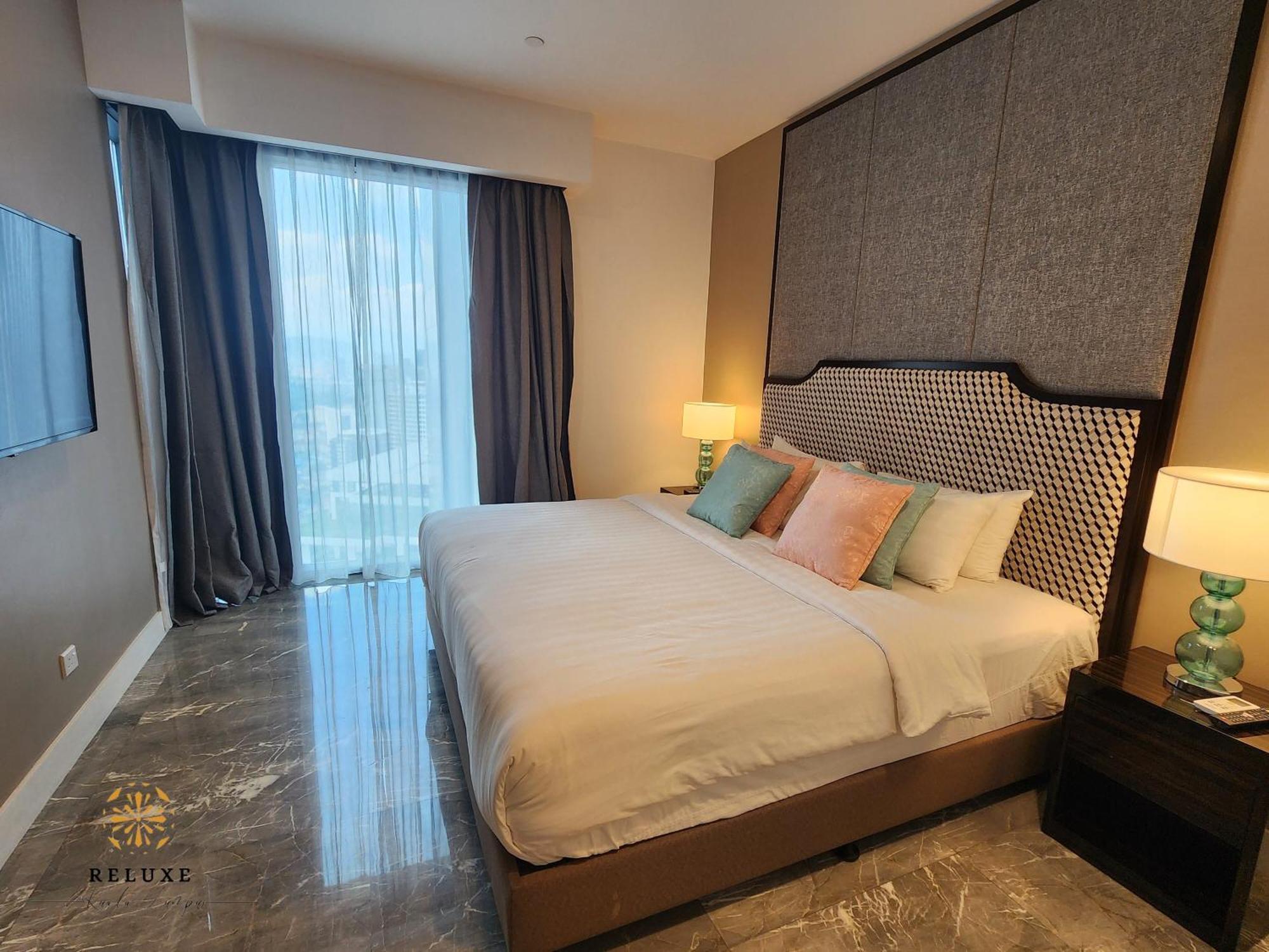 The Platinum 2 Klcc Premium Suite By Reluxe Kuala Lumpur Exterior photo
